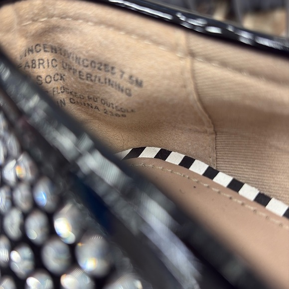 Betsey Johnson Women's Vincent Rhinestone Loafer Black Size 7.5 - Picture 3 of 7